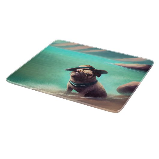 Pug geniet van strandschilderkunst snijplank