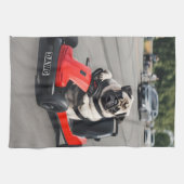 Pug go-kart racen theedoek (Horizontaal)
