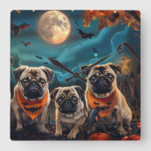 Pug Halloween Spooky Vierkante Klok (Voorkant)