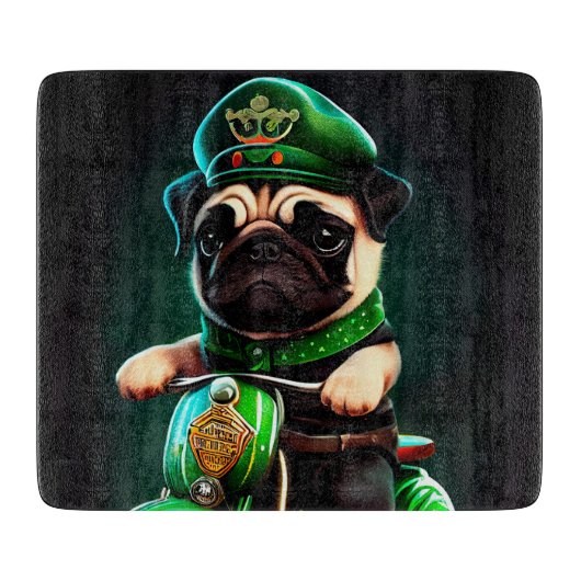 Pug Hond Rijdend op Fiets St. Patrick's Dag Snijplank (Voorkant)