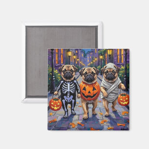 Pug-honden gaan langs voor trick-or-treat in Hallo Magneet