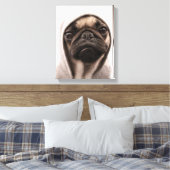 Pug in een hodie canvas afdruk (Insitu (Slaapkamer))