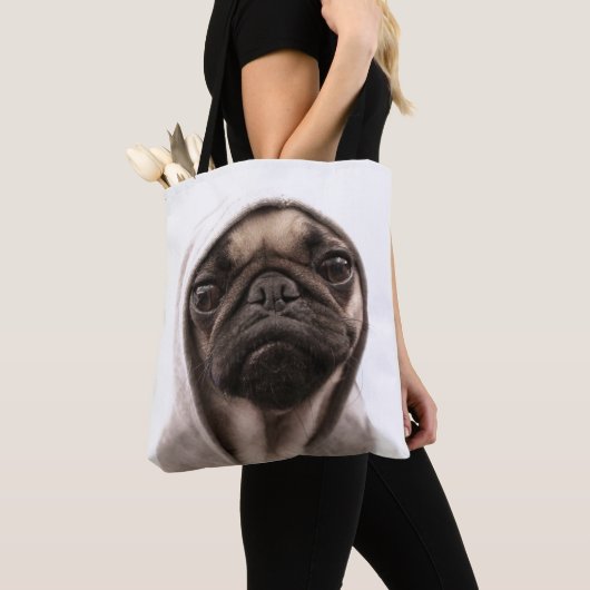Pug in een hodie tote bag (Dichtbij)