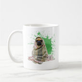 Pug in een Rug op een Mok (Links)