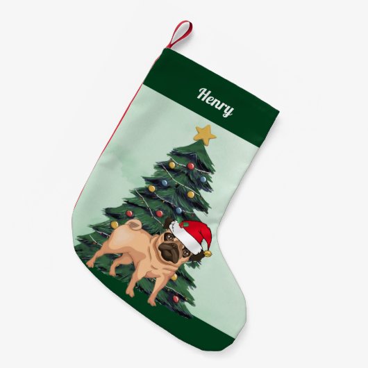 Pug in Santa Hat met kerstboomgroen monogram Kleine Kerstsok (Voorkant (Hangend))