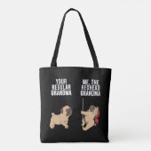 Pug je reguliere grootmoeder me de redhead grootmo tote bag (Achterkant)