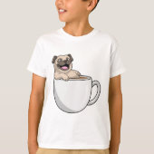 Pug met beker koffie t-shirt (Voorkant)