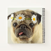 Pug met Daisy Crown Notitieboek (Achterkant)