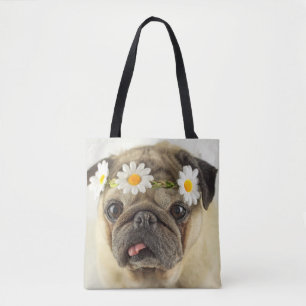 Pug met Daisy Crown Tote Bag