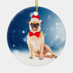 Pug met kerstkerstkerstkerstkerstkerstman keramisch ornament