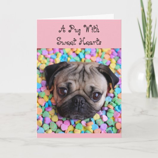 Pug met Liefjes Feestdagen Kaart (Voorkant)