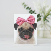 Pug met roze romp briefkaart (Staand voorkant)