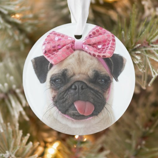 Pug met roze romp ornament (Boom)