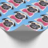 Pug met roze strik cadeaupapier (Hoek)