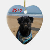 Pug on the Beach Heart Ornament (Rechts)