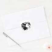 Pug Paar in Knus Bed Vierkante Sticker (Envelop)