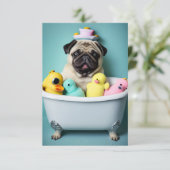 Pug Paradijs: Een Schoonheid in Bad Kaart (Staand voorkant)