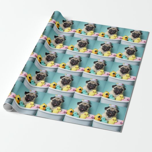 Pug Paradise: Een zwemschoonheid op de buis Cadeaupapier (Uitgerold)