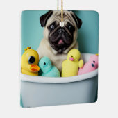 Pug Paradise: Een zwemschoonheid op de buis Keramisch Ornament (Rechts)