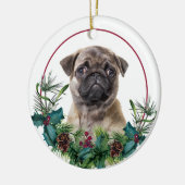 Pug Puppy Dog Evergreen Berry Wreath Keramisch Ornament (Links)