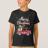 Pug Retriever Rides Red Truck Kerstmis Pajama T-shirt (Voorkant)