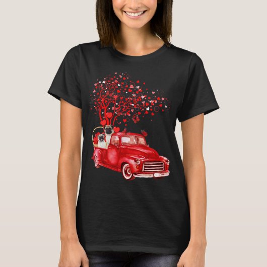 Pug Rijden Rode Vrachtwagen Valentijn Vlinder Hart T-shirt (Voorkant)