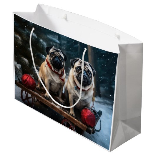 Pug Snowy Sleigh Kerstmisdecor Groot Cadeauzakje (Achterkant Gekanteld)