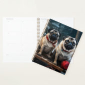 Pug Snowy Sleigh Kerstmisdecor Planner (Display)
