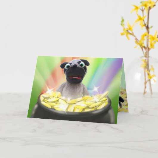 Pug St. Patrick de Kaart van de Dag (Gele Bloem)