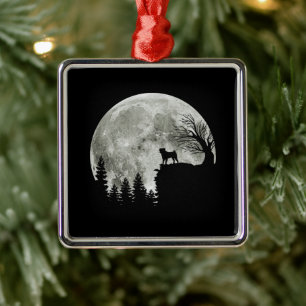 Pug Stand Op Berg Spooky Halloween Moon Metalen Ornament