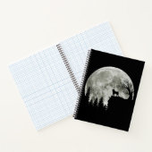 Pug Stand Op Berg Spooky Halloween Moon Notitieboek (Binnen)