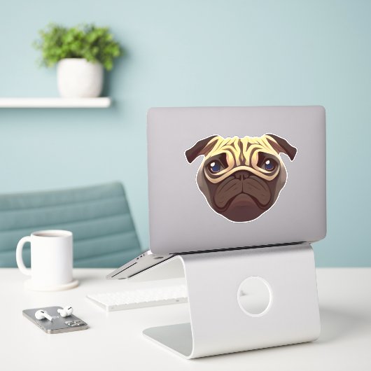 Pug Sticker (Laptop op bureau)