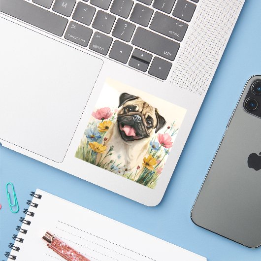 Pug Sticker – Watercolor (Laptop met iPhone)