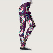 Pug Sugar Skull Pattern op Deep Paars Leggings (Rechts)