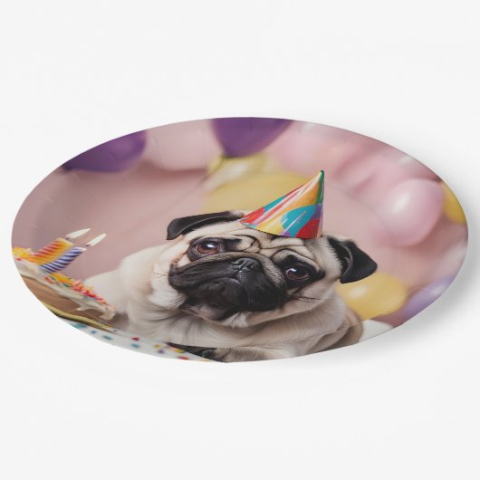 Pug verjaardagsfeestje papieren bordje (Gekanteld)