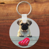Pug Wishing Happy Valentine's day Heart-sleutelket Sleutelhanger (Voorkant)