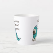 Pugasaurus is "Gedaan" Funny Pug Latte Mok (Voorkant)