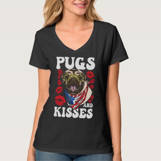 Pugs and Kisses T-shirt (Voorkant)