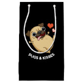 Pugs En Kisses Grappige Hond Pun Donker BG Klein Cadeauzakje (Voorkant)
