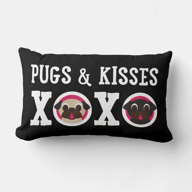 Pugs & Kisses XOXO Black Lumbar Pillow Kussen (Voorkant)