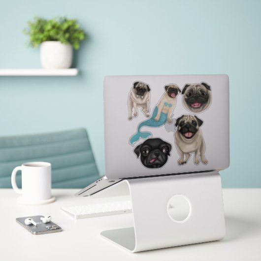 Pugs Sticker (Laptop op bureau)