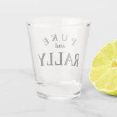 Puke en Rally Shotglas – Grappige Vetgedrukte Typo Shot Glas (Achterkant)
