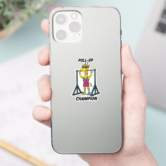 Pull-Up Kampioen – Grappig Giraffe Workout Design Sticker (Telefoon)