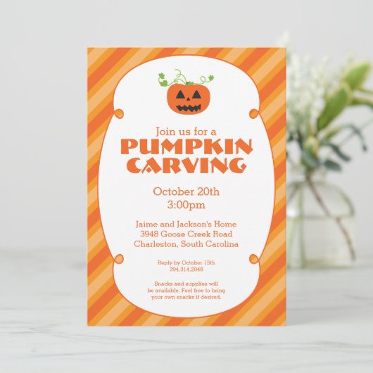 Pumpkin Carving Halloween Party Invitation Kaart (Staand voorkant)