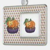 Pumpkin Cupcake Verzilverd Omlijst Ornament (Links)