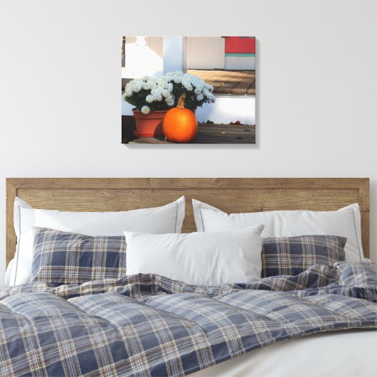 Pumpkin en White Mums - Martha's wijntuin Canvas Afdruk (Insitu (Slaapkamer))
