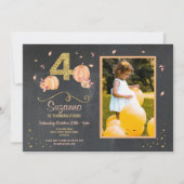 Pumpkin FOUR Birthday 4th Herfst Party Photo Invit Kaart (Voorkant)