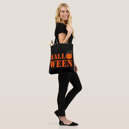 Pumpkin Halloween Tote Bag (Op model)
