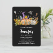 Pumpkin House met Ghost en Bats Birthday Kaart (Staand voorkant)