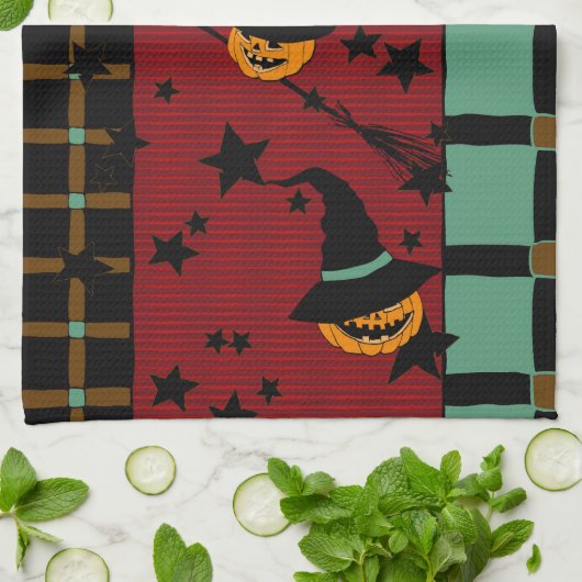 Pumpkin Jack-o’-Lanterns in Flight Tea Towel Theedoek (Gevouwen)